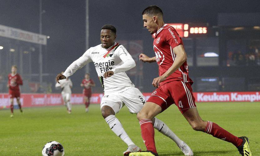 赛后荷甲焦点战；阿斯顿维拉远射贴柱；震撼外界；赛季目标并未改变(阿斯顿维拉换帅)